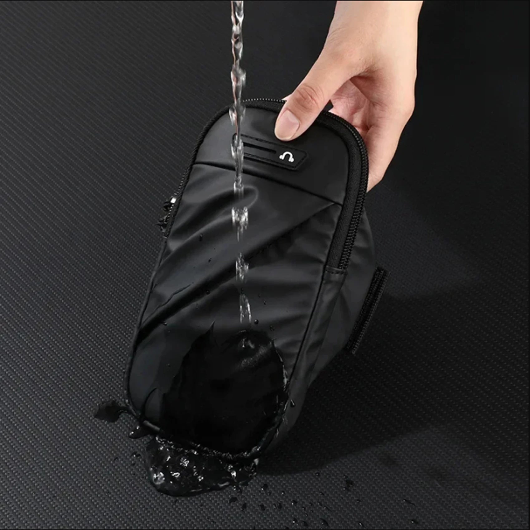 Memory Arm Bag With Headphone Jack, Waterproof, - Mobility Buy